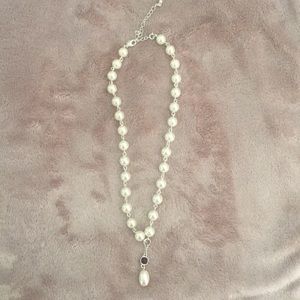 It is just a purl neclouse